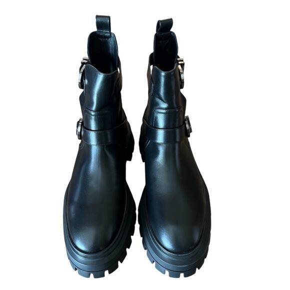 Stuart Weitzman Maverick Bedford Leather Moto Buckled Bootie NEW Size 7.5 - Picture 3 of 8